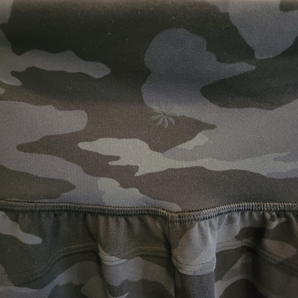 Athleta | Salutation Camo Jogger | Size Large - Picture 6 of 10